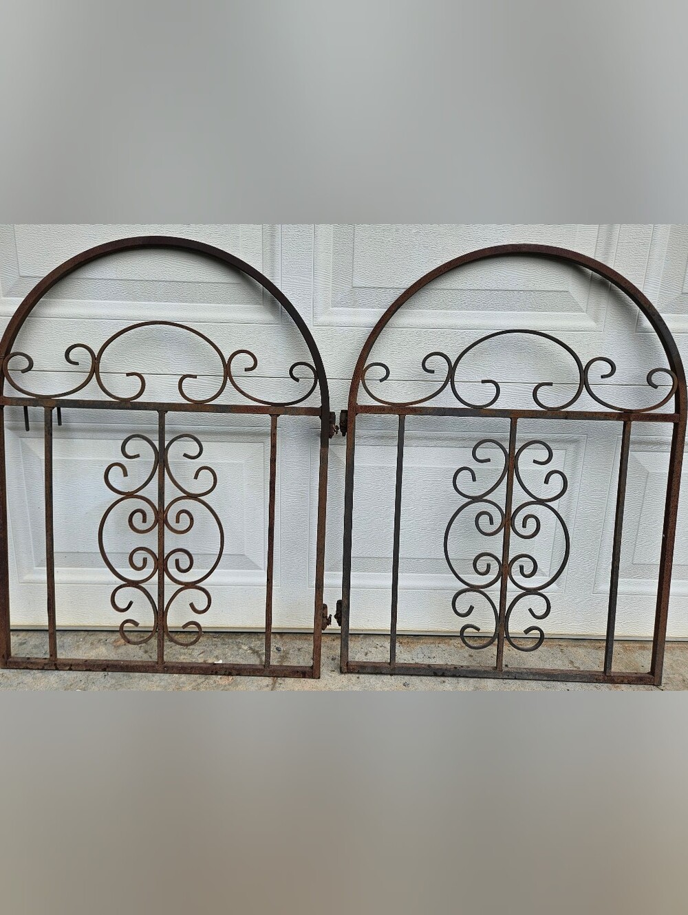 Metal Gate. Approx 24" X 31.5"